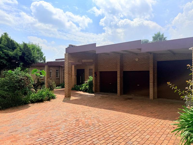 To Let 4 Bedroom Property for Rent in Edenvale Gauteng
