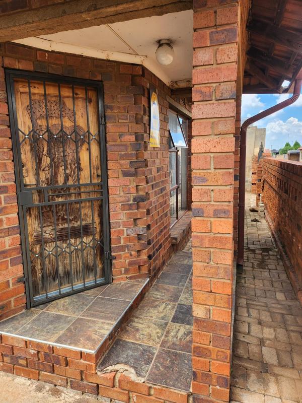 3 Bedroom Property for Sale in Palm Springs Gauteng
