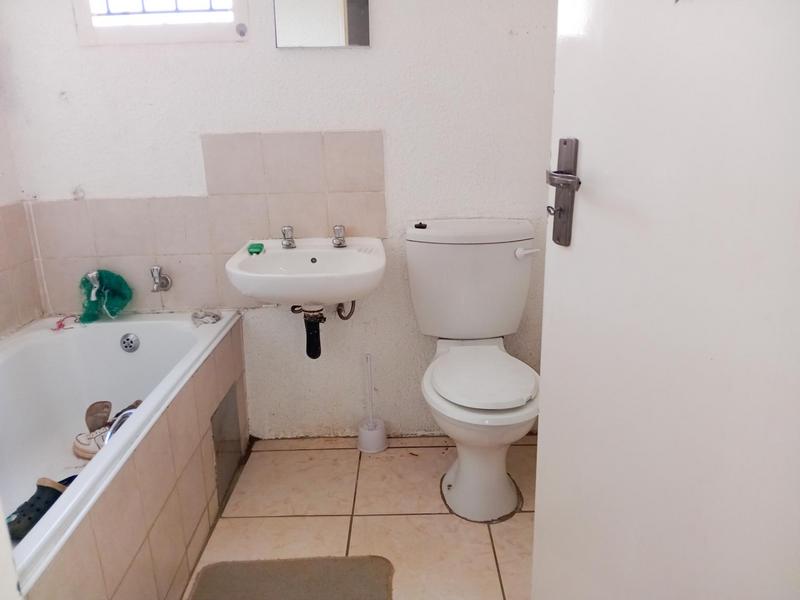 2 Bedroom Property for Sale in Beverley Hills Gauteng