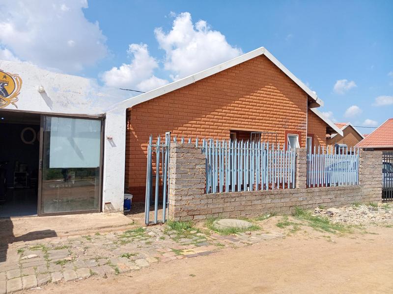 2 Bedroom Property for Sale in Beverley Hills Gauteng