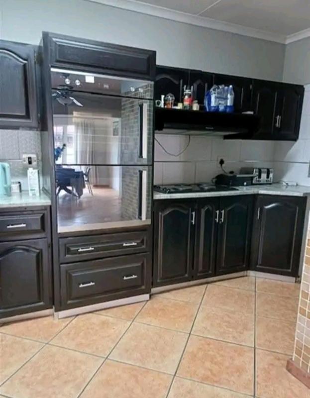 4 Bedroom Property for Sale in Dalpark Gauteng