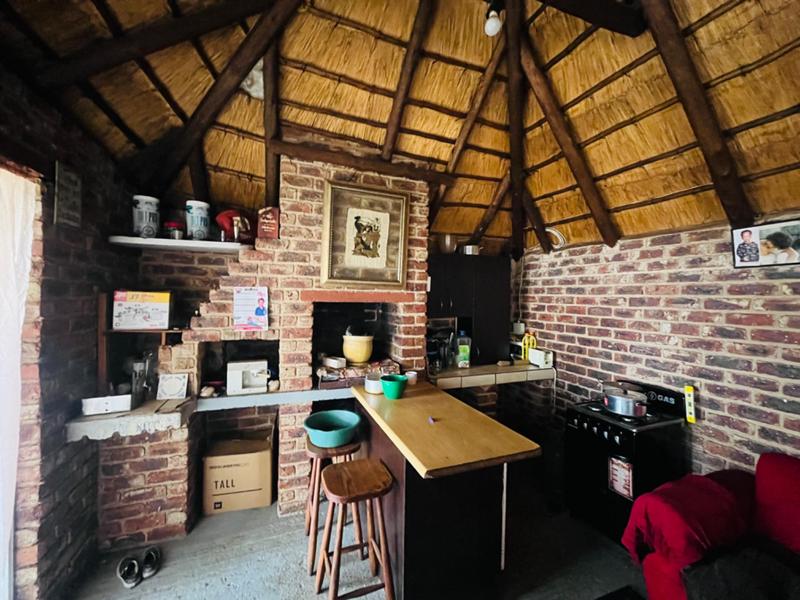 6 Bedroom Property for Sale in Rhodesfield Gauteng