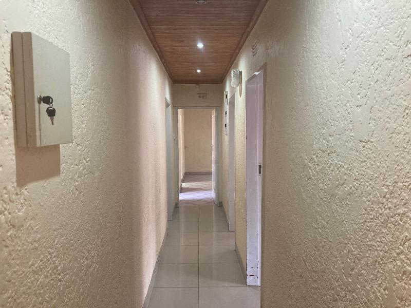 5 Bedroom Property for Sale in New State Area Gauteng