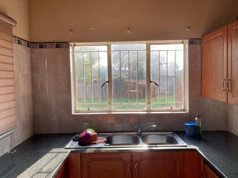 5 Bedroom Property for Sale in New State Area Gauteng