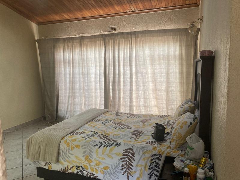 5 Bedroom Property for Sale in New State Area Gauteng