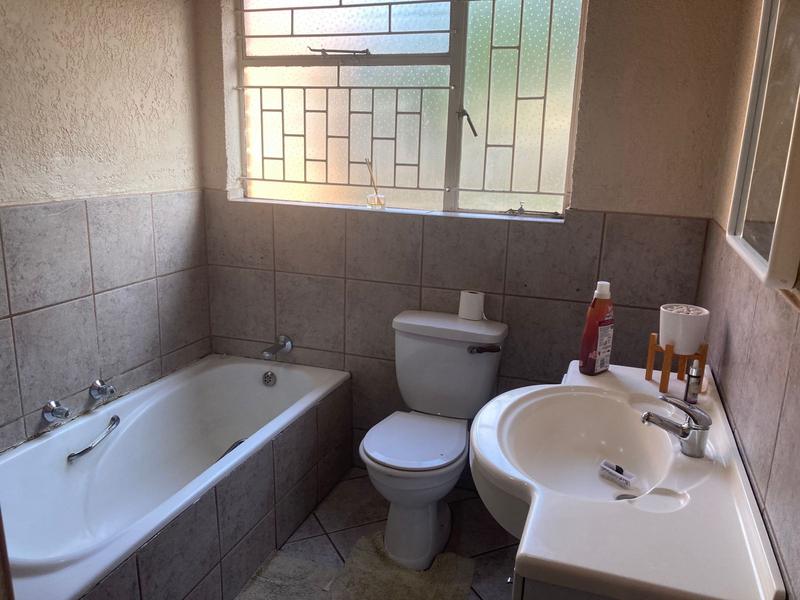 5 Bedroom Property for Sale in New State Area Gauteng