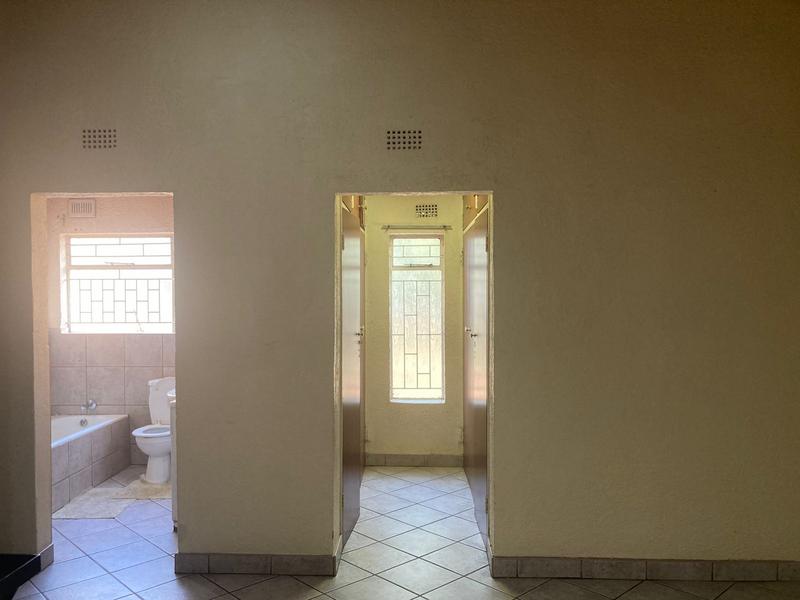 5 Bedroom Property for Sale in New State Area Gauteng