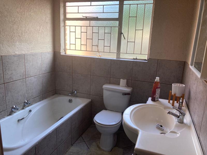 5 Bedroom Property for Sale in New State Area Gauteng