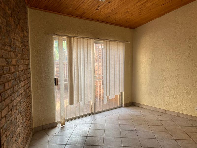 5 Bedroom Property for Sale in New State Area Gauteng