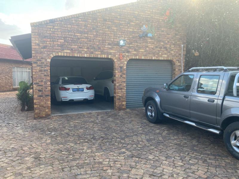 5 Bedroom Property for Sale in New State Area Gauteng