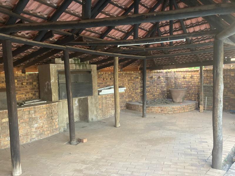 5 Bedroom Property for Sale in New State Area Gauteng