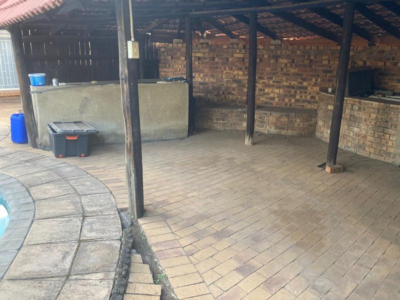 5 Bedroom Property for Sale in New State Area Gauteng