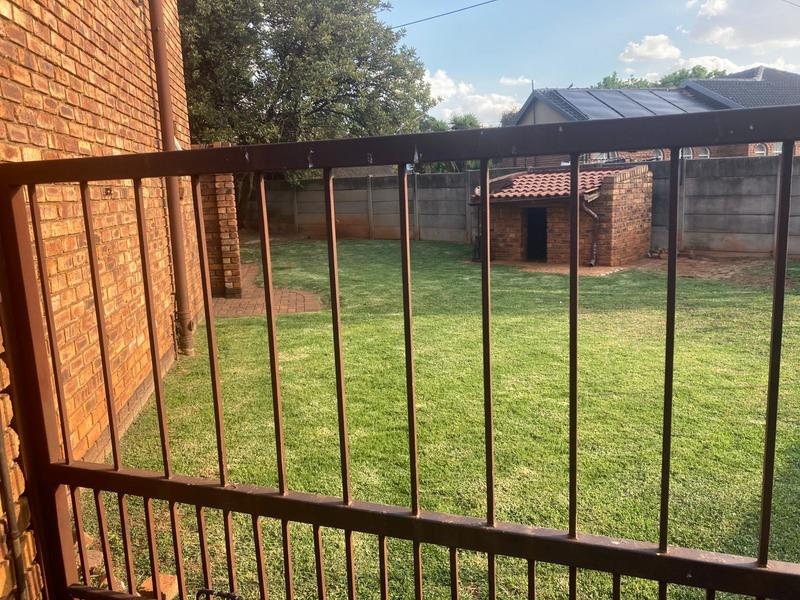 5 Bedroom Property for Sale in New State Area Gauteng