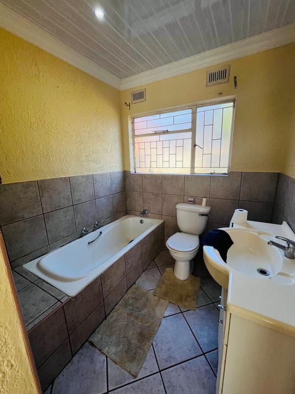 5 Bedroom Property for Sale in New State Area Gauteng