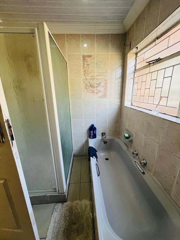 5 Bedroom Property for Sale in New State Area Gauteng
