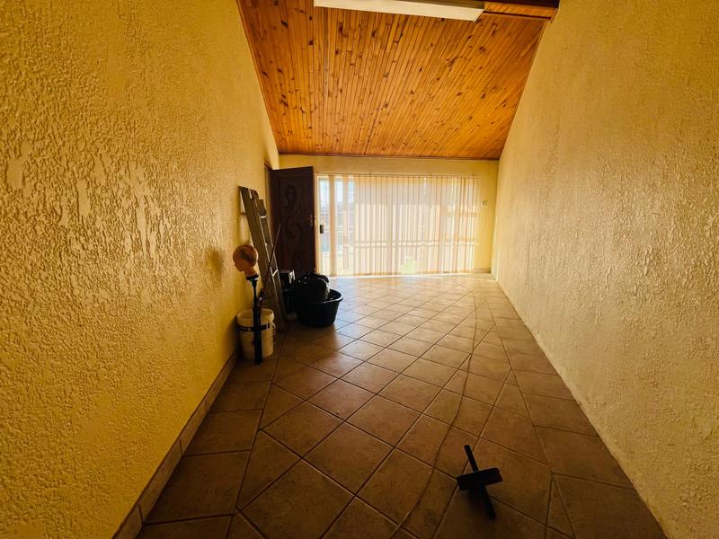 5 Bedroom Property for Sale in New State Area Gauteng
