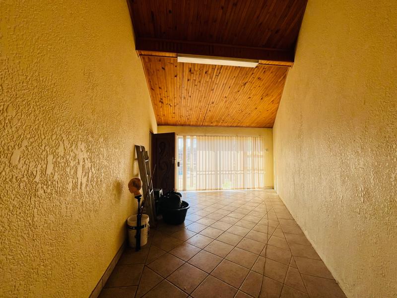 5 Bedroom Property for Sale in New State Area Gauteng