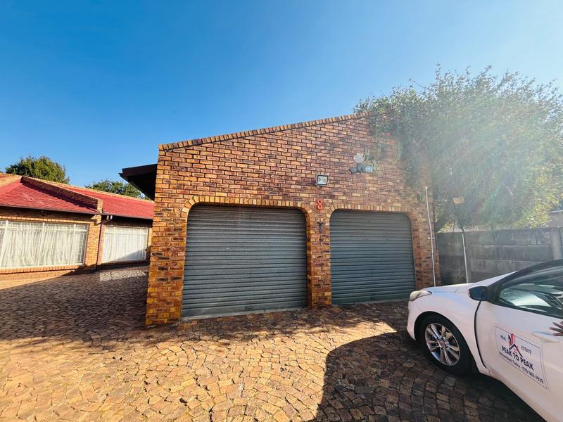 5 Bedroom Property for Sale in New State Area Gauteng