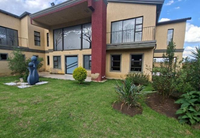 5 Bedroom Property for Sale in Selcourt Gauteng