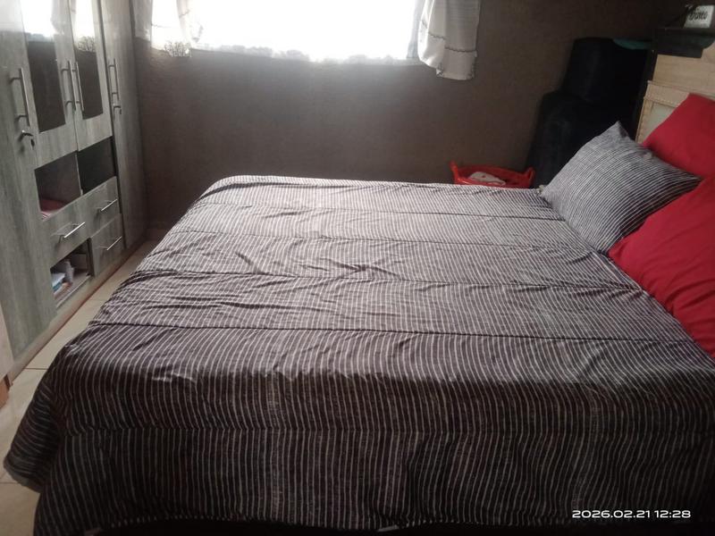 1 Bedroom Property for Sale in Duduza Gauteng