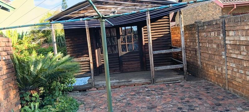 3 Bedroom Property for Sale in Dorandia Gauteng