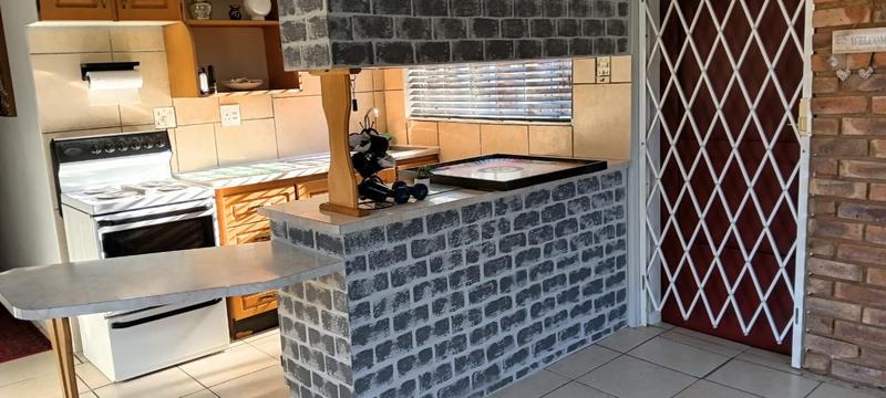 3 Bedroom Property for Sale in Dorandia Gauteng