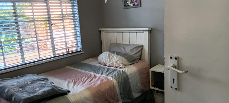 3 Bedroom Property for Sale in Dorandia Gauteng