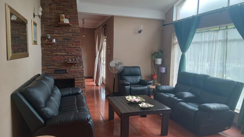 3 Bedroom Property for Sale in Three Rivers Gauteng