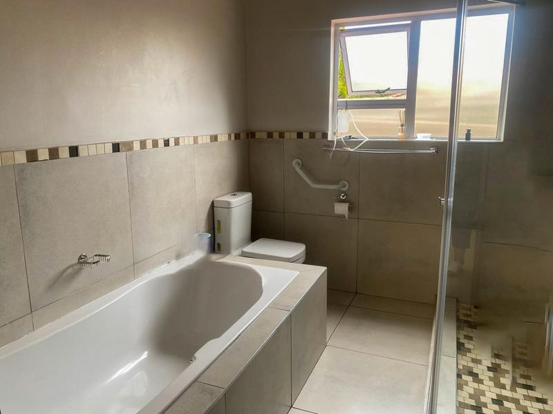 To Let 5 Bedroom Property for Rent in Dainfern Gauteng