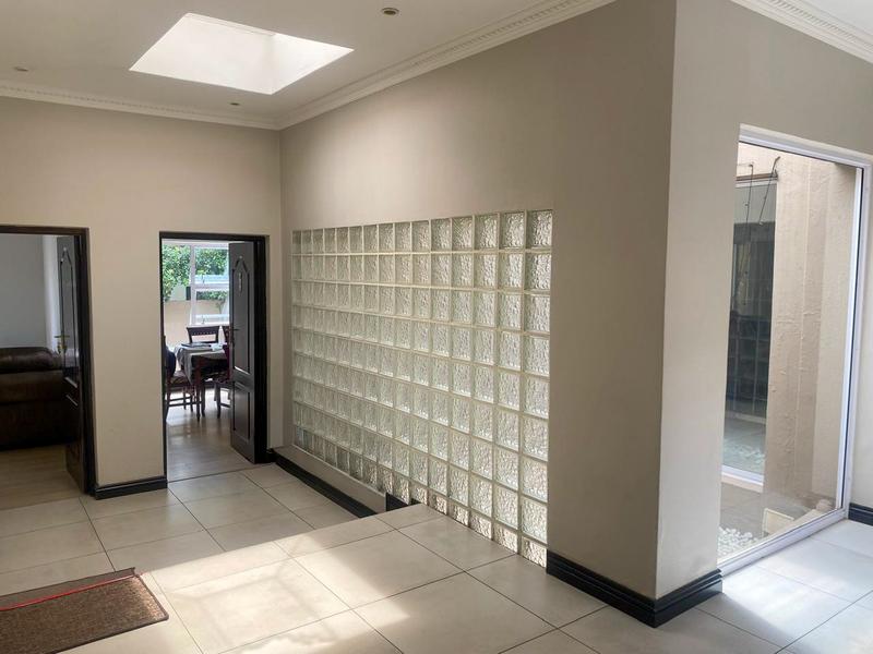 To Let 5 Bedroom Property for Rent in Dainfern Gauteng