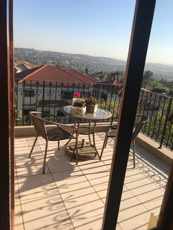 1 Bedroom Property for Sale in Fourways Gauteng