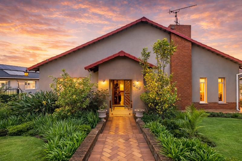 4 Bedroom Property for Sale in Waterkloof Ridge Gauteng