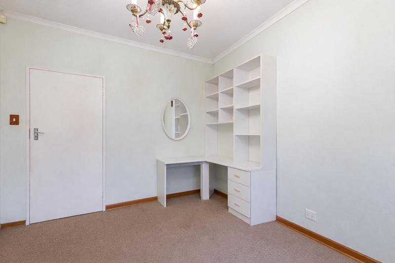 4 Bedroom Property for Sale in Waterkloof Ridge Gauteng