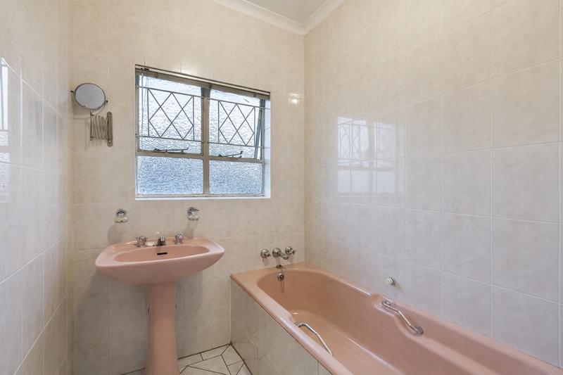 4 Bedroom Property for Sale in Waterkloof Ridge Gauteng