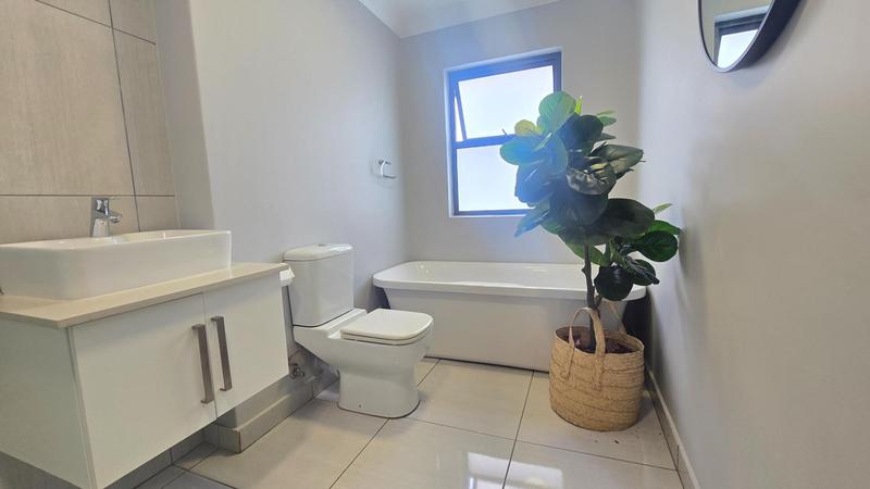 3 Bedroom Property for Sale in Midstream Meadows Gauteng