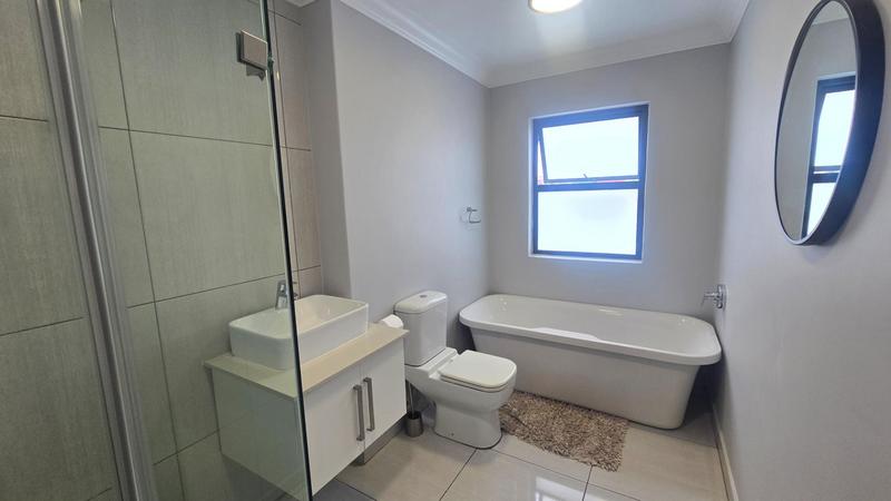 3 Bedroom Property for Sale in Midstream Meadows Gauteng