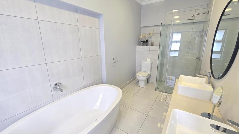 3 Bedroom Property for Sale in Midstream Meadows Gauteng