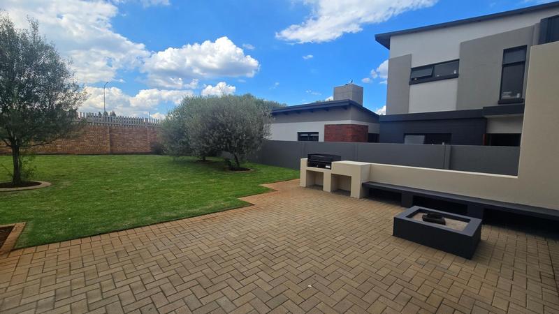 3 Bedroom Property for Sale in Midstream Meadows Gauteng