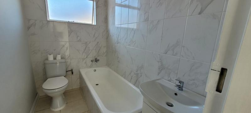 2 Bedroom Property for Sale in Brackenhurst Gauteng