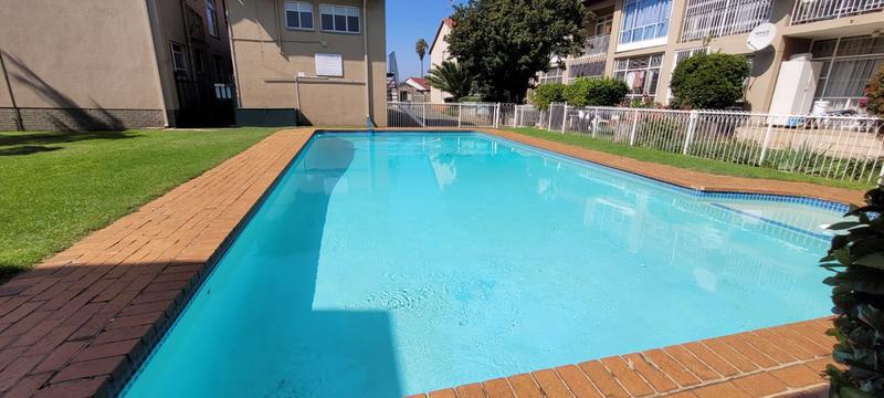 2 Bedroom Property for Sale in Brackenhurst Gauteng