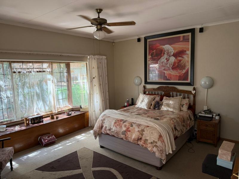 To Let 5 Bedroom Property for Rent in Raslouw Gauteng