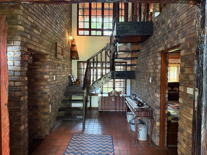 To Let 5 Bedroom Property for Rent in Raslouw Gauteng