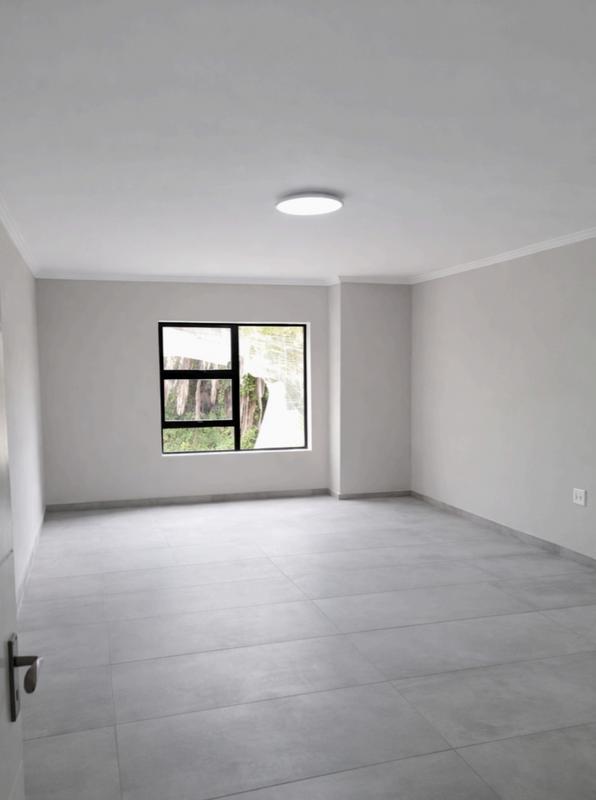 11 Bedroom Property for Sale in Lakefield Gauteng