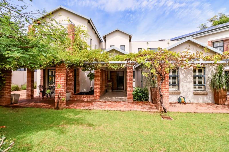 3 Bedroom Property for Sale in Copperleaf Estate Gauteng