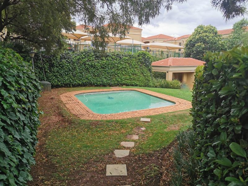 1 Bedroom Property for Sale in Northcliff Gauteng
