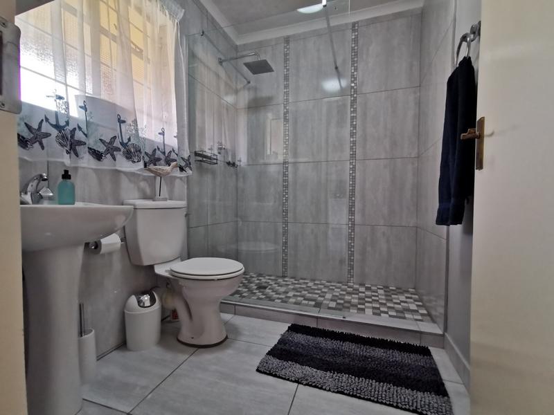1 Bedroom Property for Sale in Northcliff Gauteng