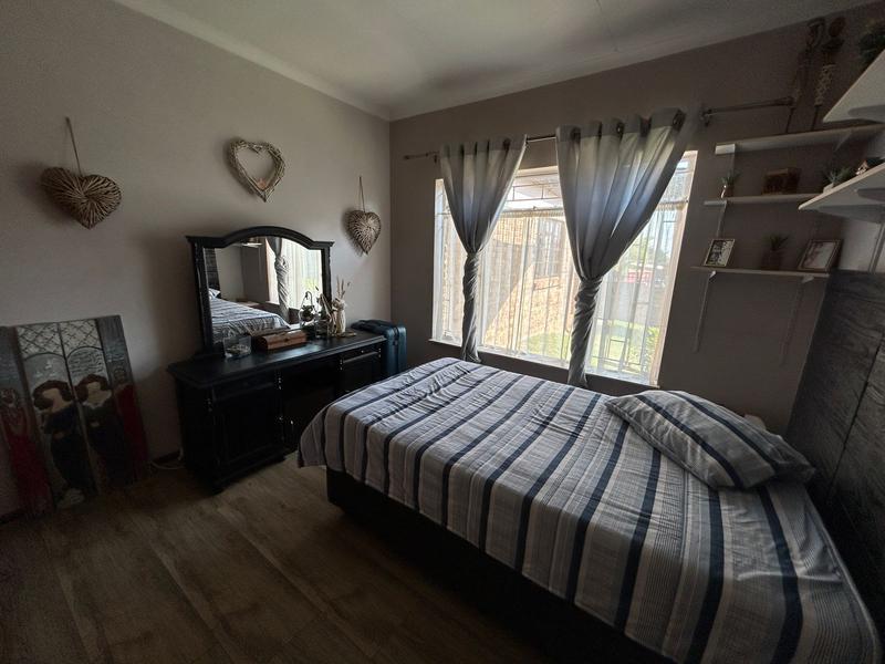 4 Bedroom Property for Sale in The Reeds Gauteng
