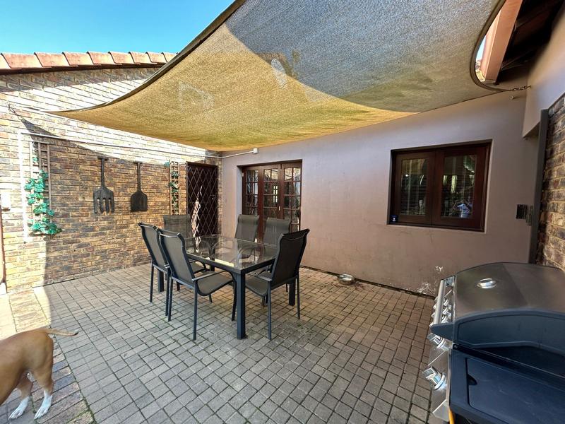 4 Bedroom Property for Sale in The Reeds Gauteng