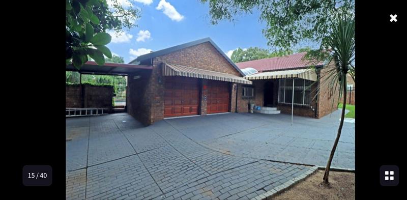 3 Bedroom Property for Sale in Wierda Park Gauteng