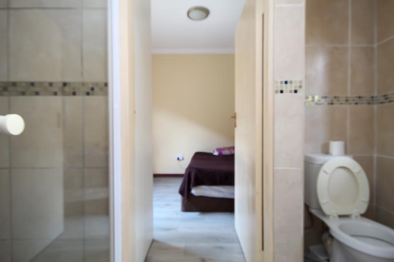 5 Bedroom Property for Sale in Thatchfield Gauteng